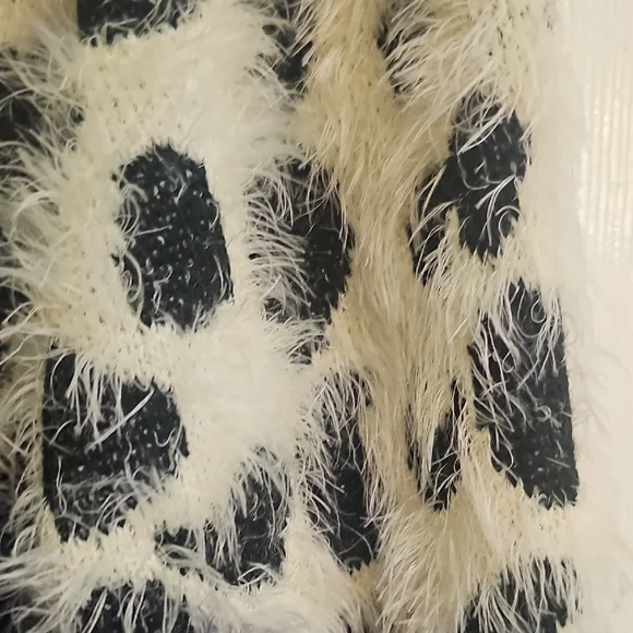 Oliver Monochrome Ombre Fuzzy Cheetah Open Cardigan Black White Large - Picture 5 of 13